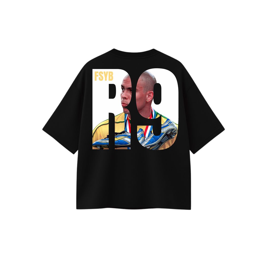 Oversized  -  Ronaldo fenômeno